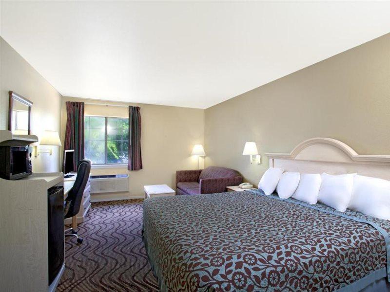 Days Inn By Wyndham Kerrville Extérieur photo