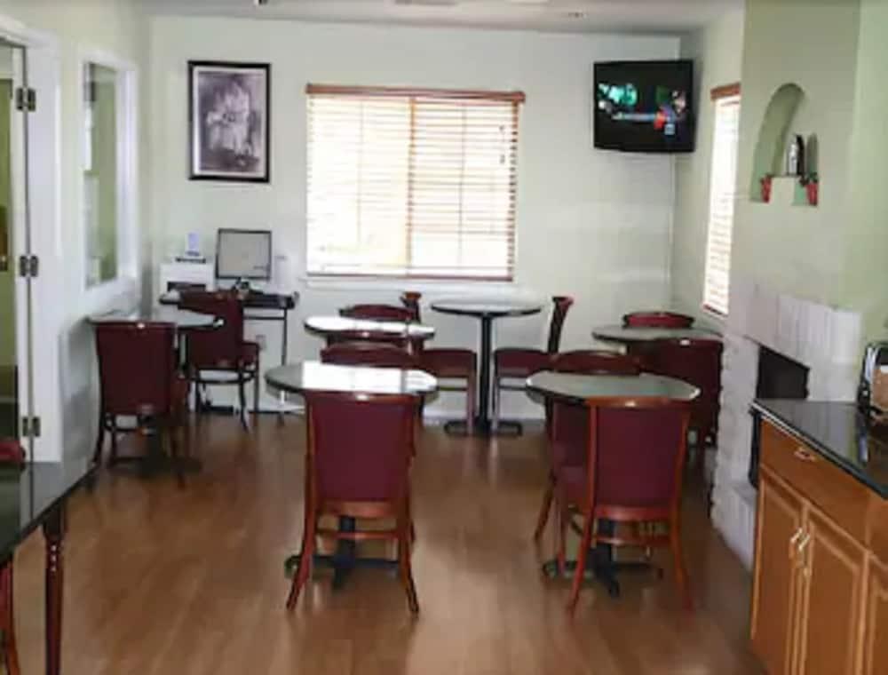 Days Inn By Wyndham Kerrville Extérieur photo