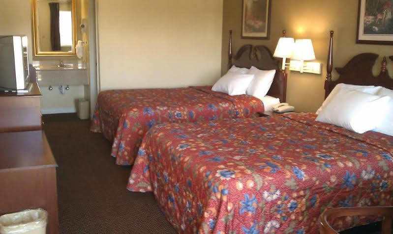 Days Inn By Wyndham Kerrville Extérieur photo
